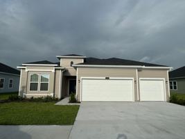 featured image of 3964 Ne 33rd Ave