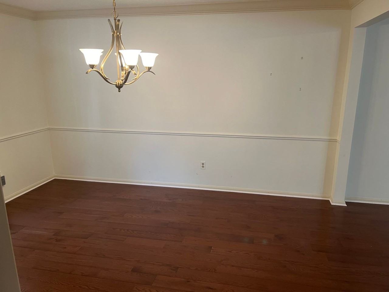 2259 Augusta Ct - Photo 3 of 40