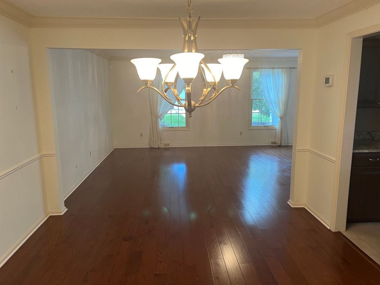 2259 Augusta Ct - Photo 4 of 40