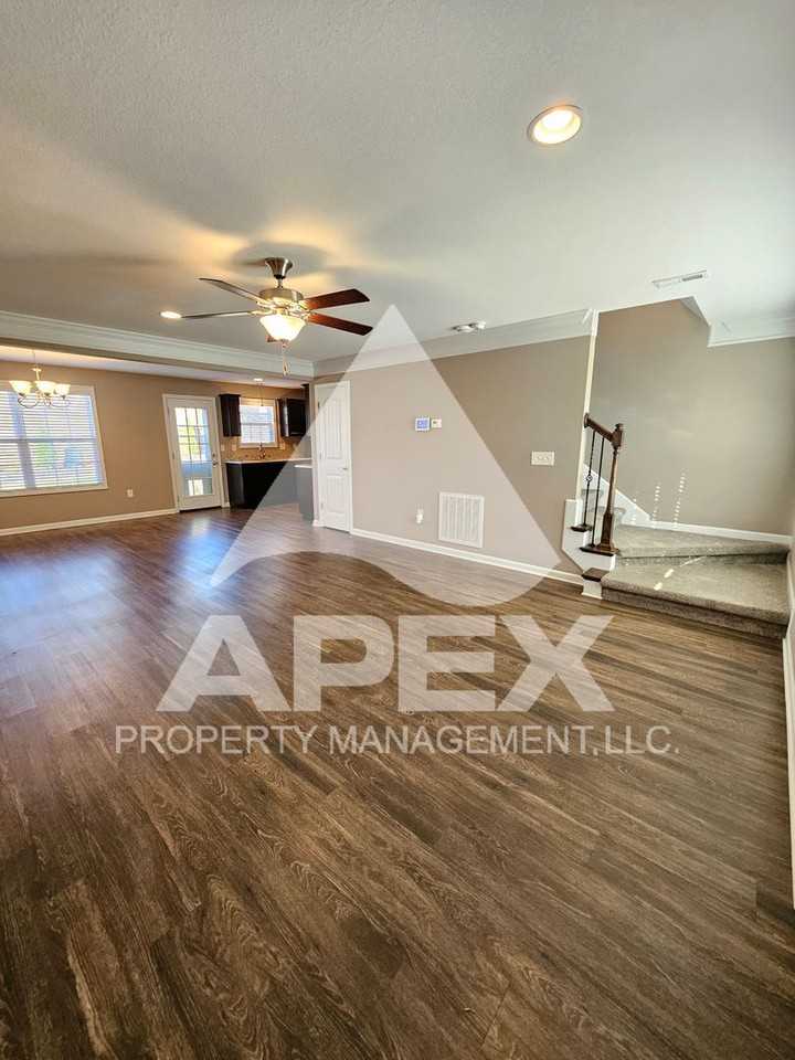 8323 Day Valley Rd - Photo 2 of 36