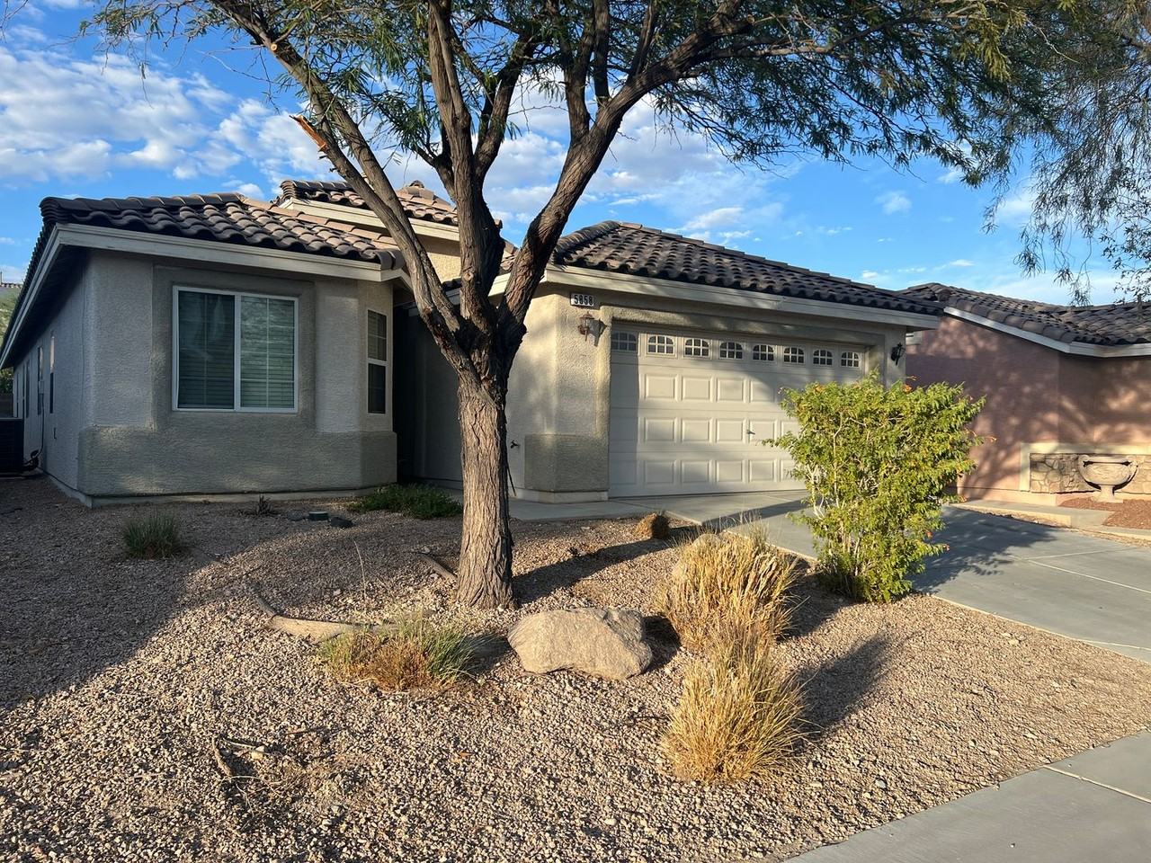 5858 Sierra Medina Ave - Photo 2 of 22