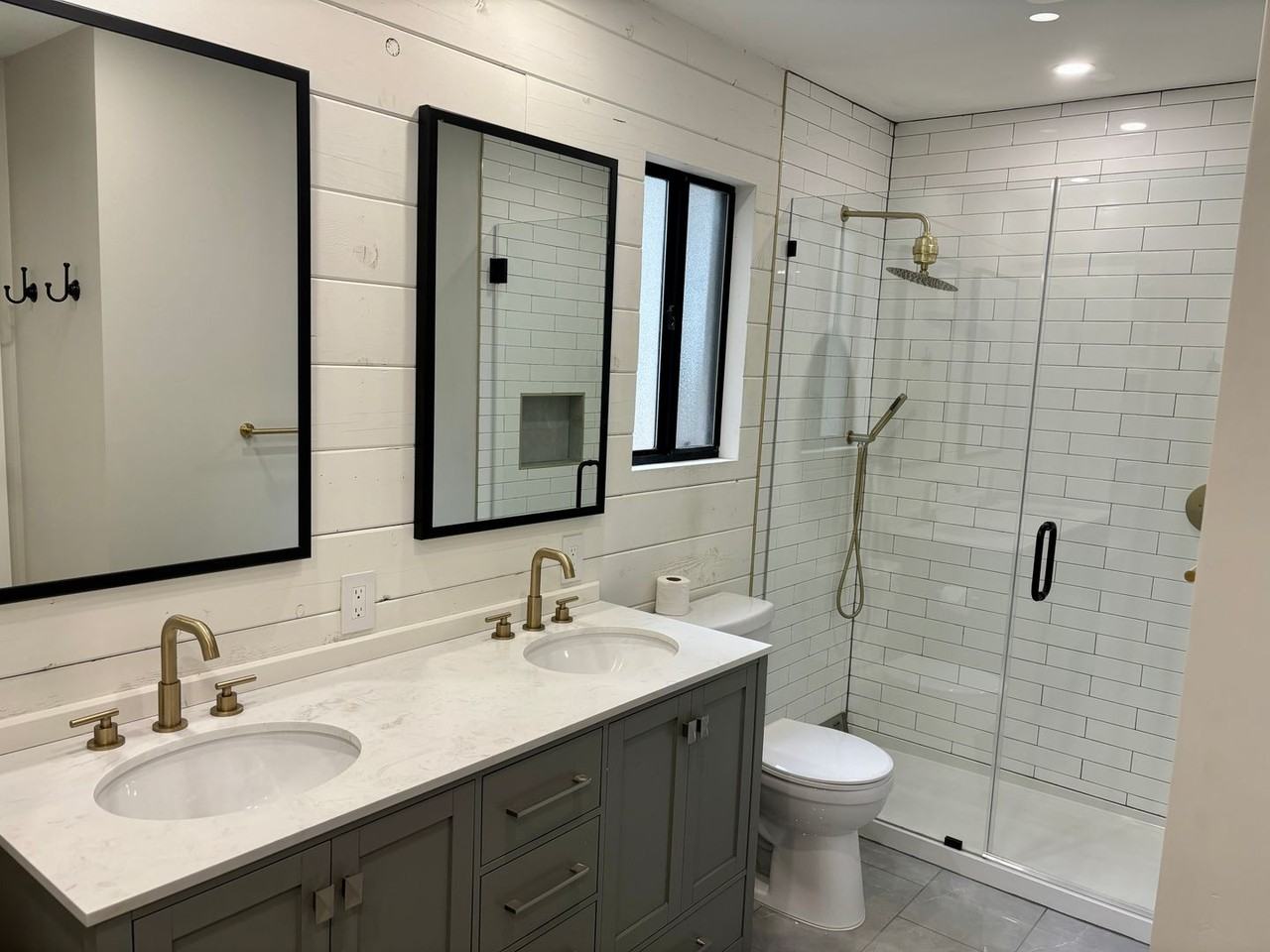 4864 Hillbrook Dr - Photo 3 of 18