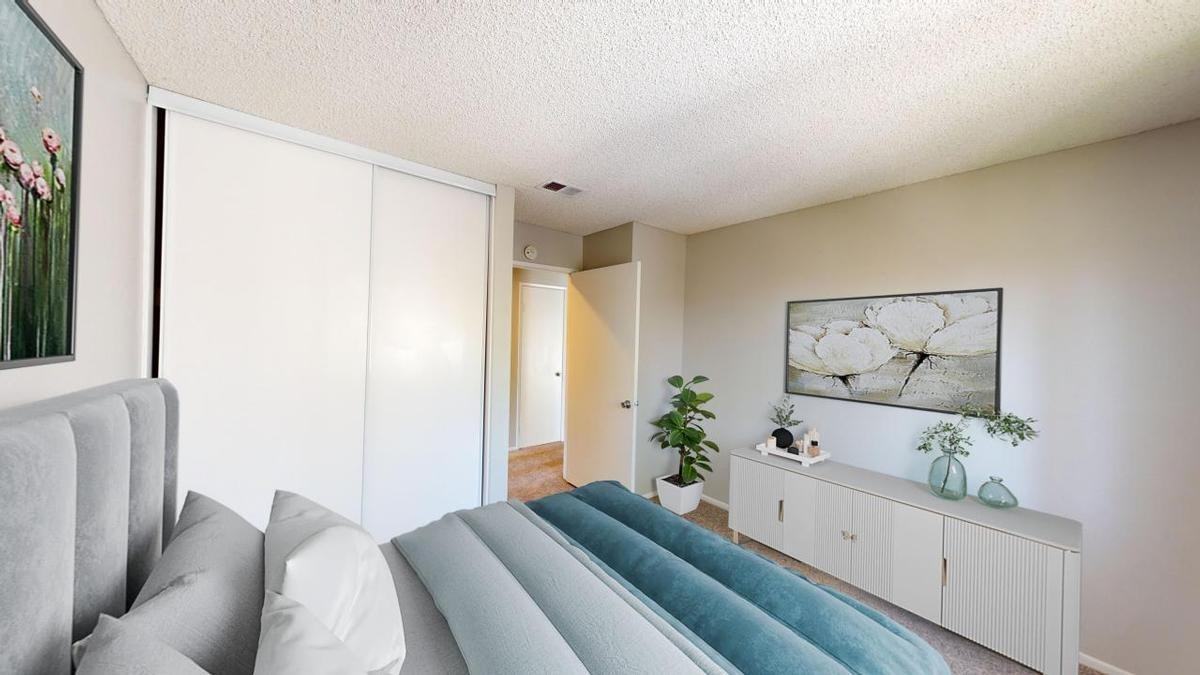 150 Drake St - Photo 4 of 15