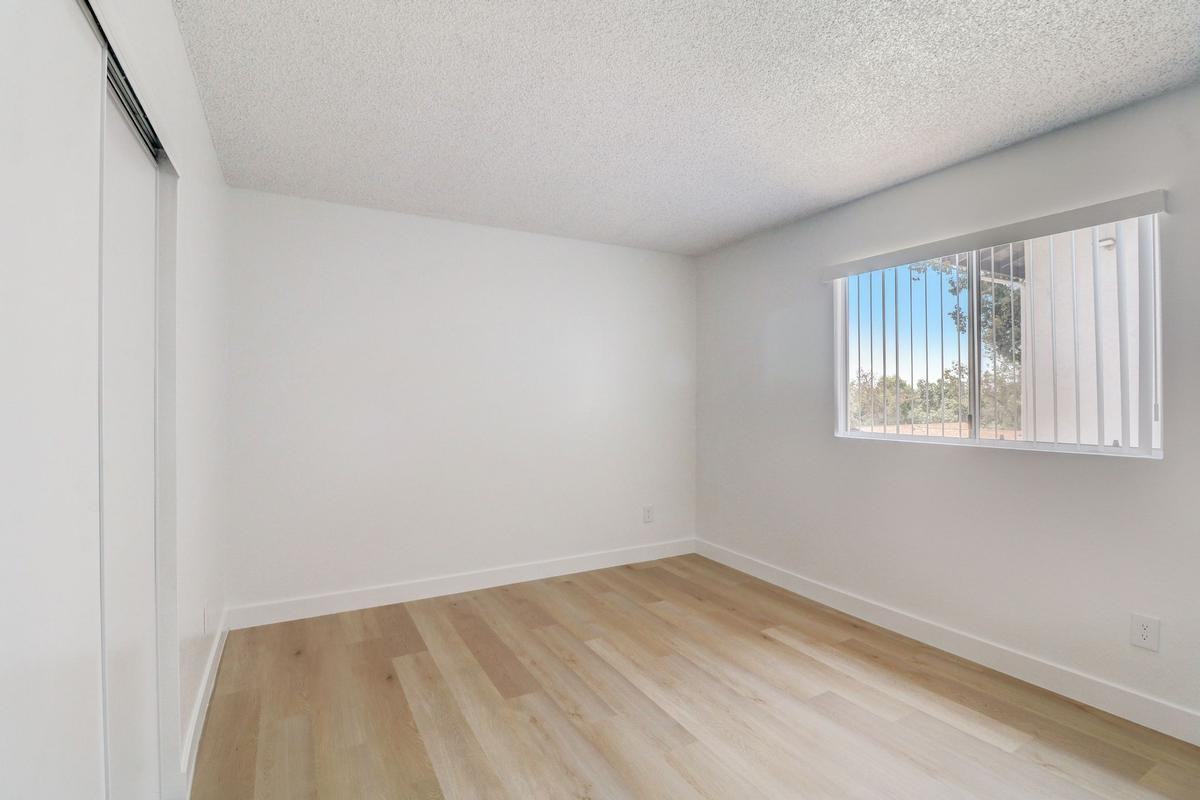 1624 Canyon Rd - Photo 6 of 32