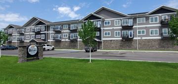 featured image of 715 Lake Shore Dr Ne