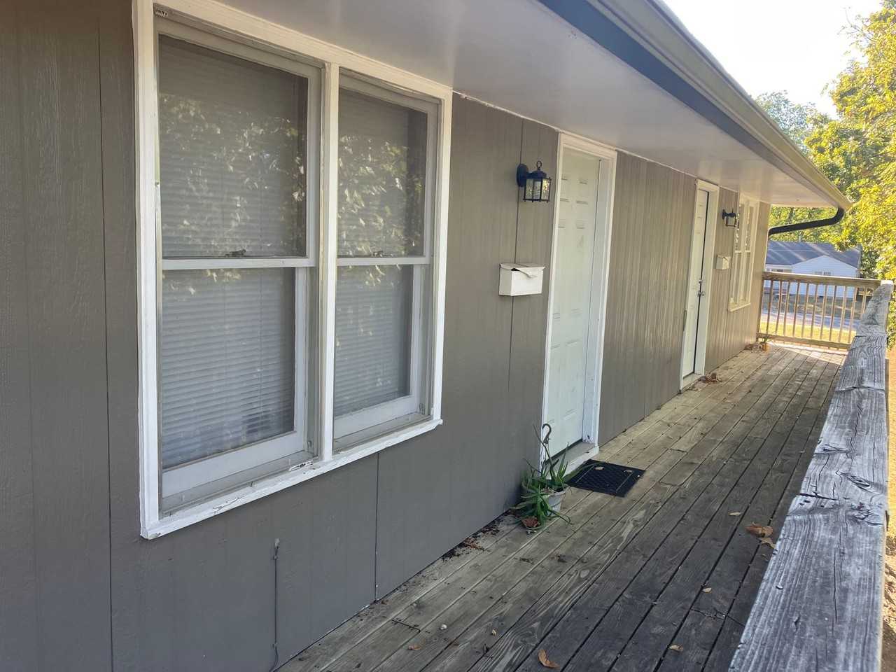 414 N Mulberry St - Photo 2 of 13