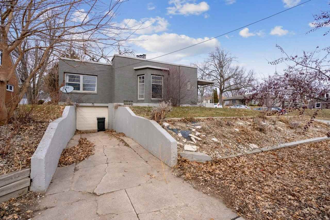 603 W 18th St - Photo 2 of 27