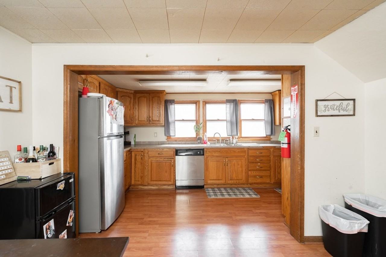 1928 Olive St - Photo 4 of 14