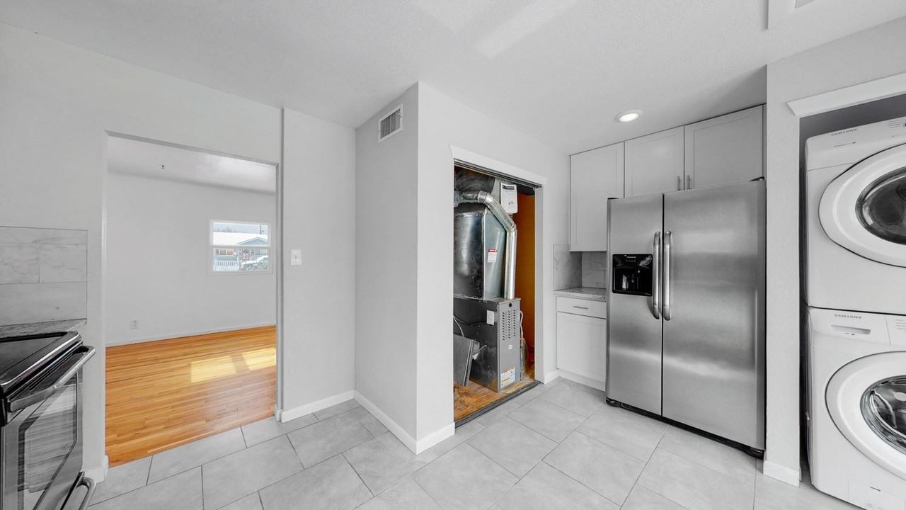 1770 Willow St - Photo 6 of 26