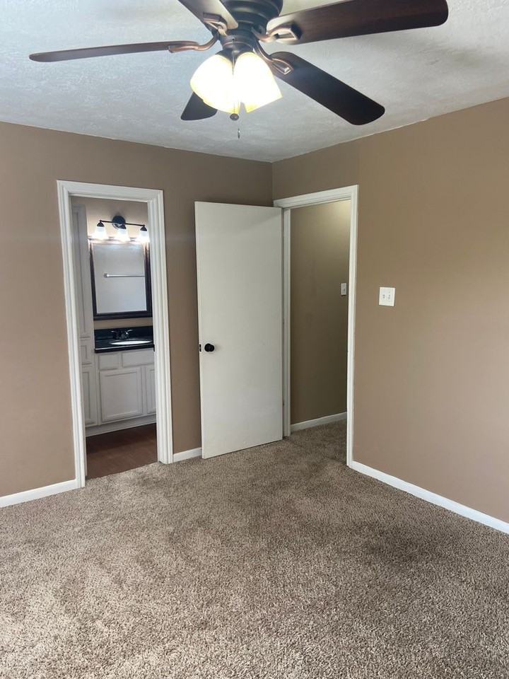 1918 Holleman Drive West - Photo 7 of 10