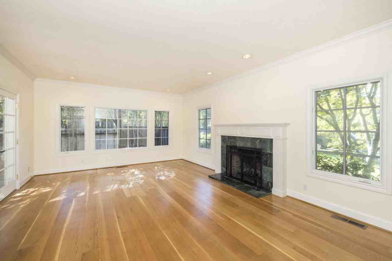 2345 Waverley St - Photo 2 of 25