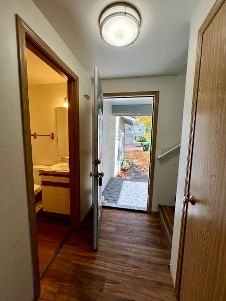 4407 Quail Dr Se - Photo 3 of 16