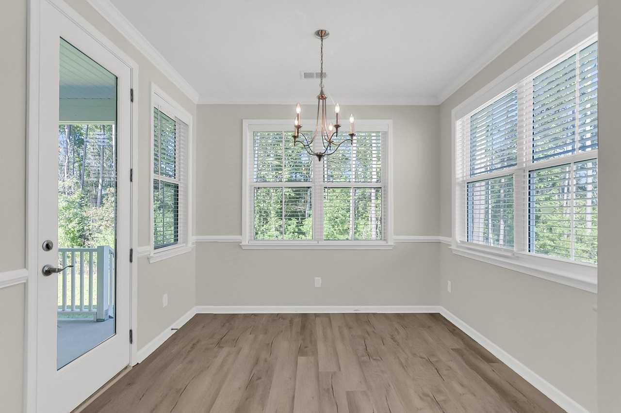 406 Eagleview Dr - Photo 7 of 44