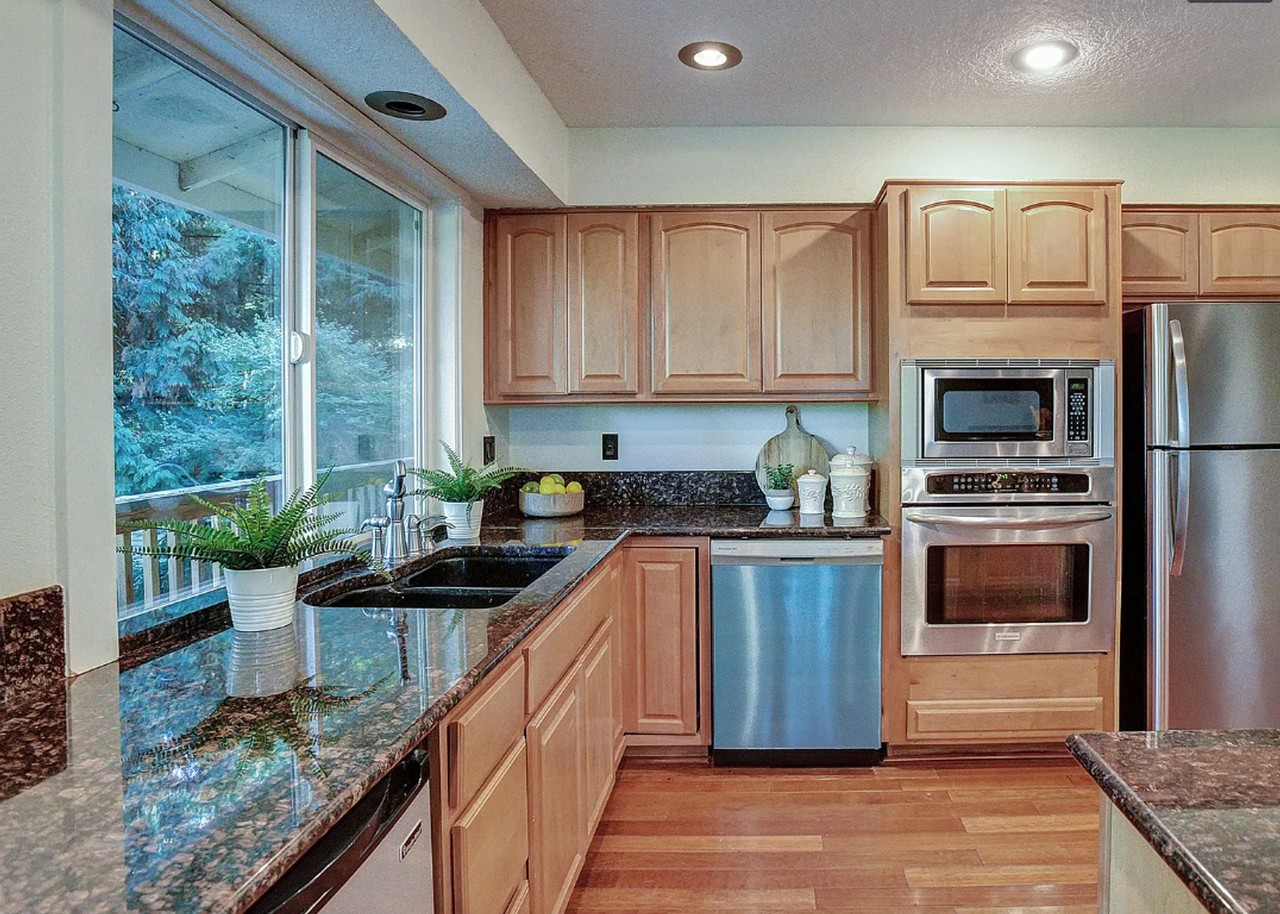 1250 Pine St - Photo 3 of 37