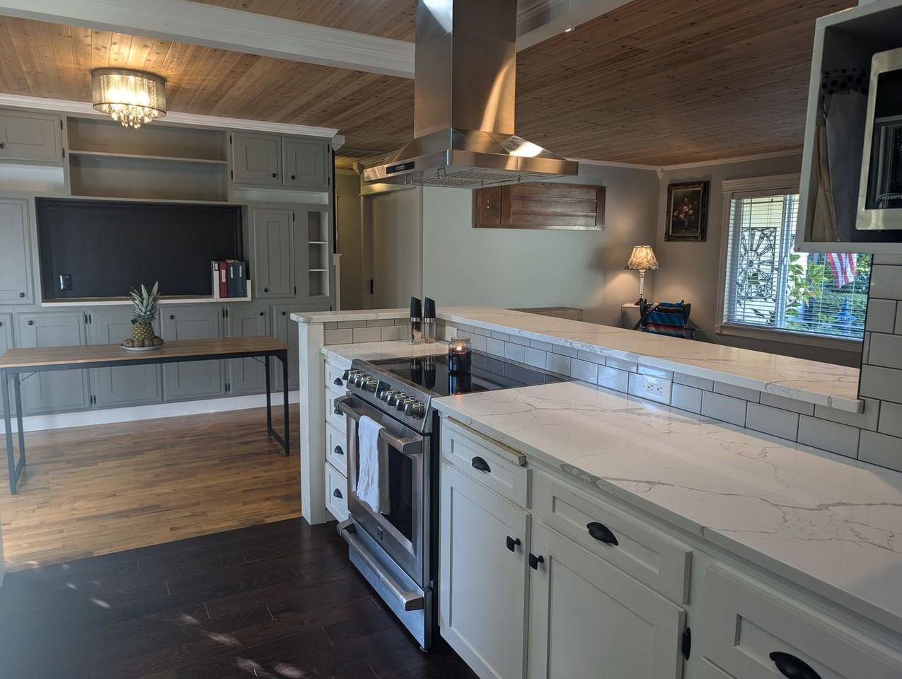 1327 Worrall Dr - Photo 7 of 36