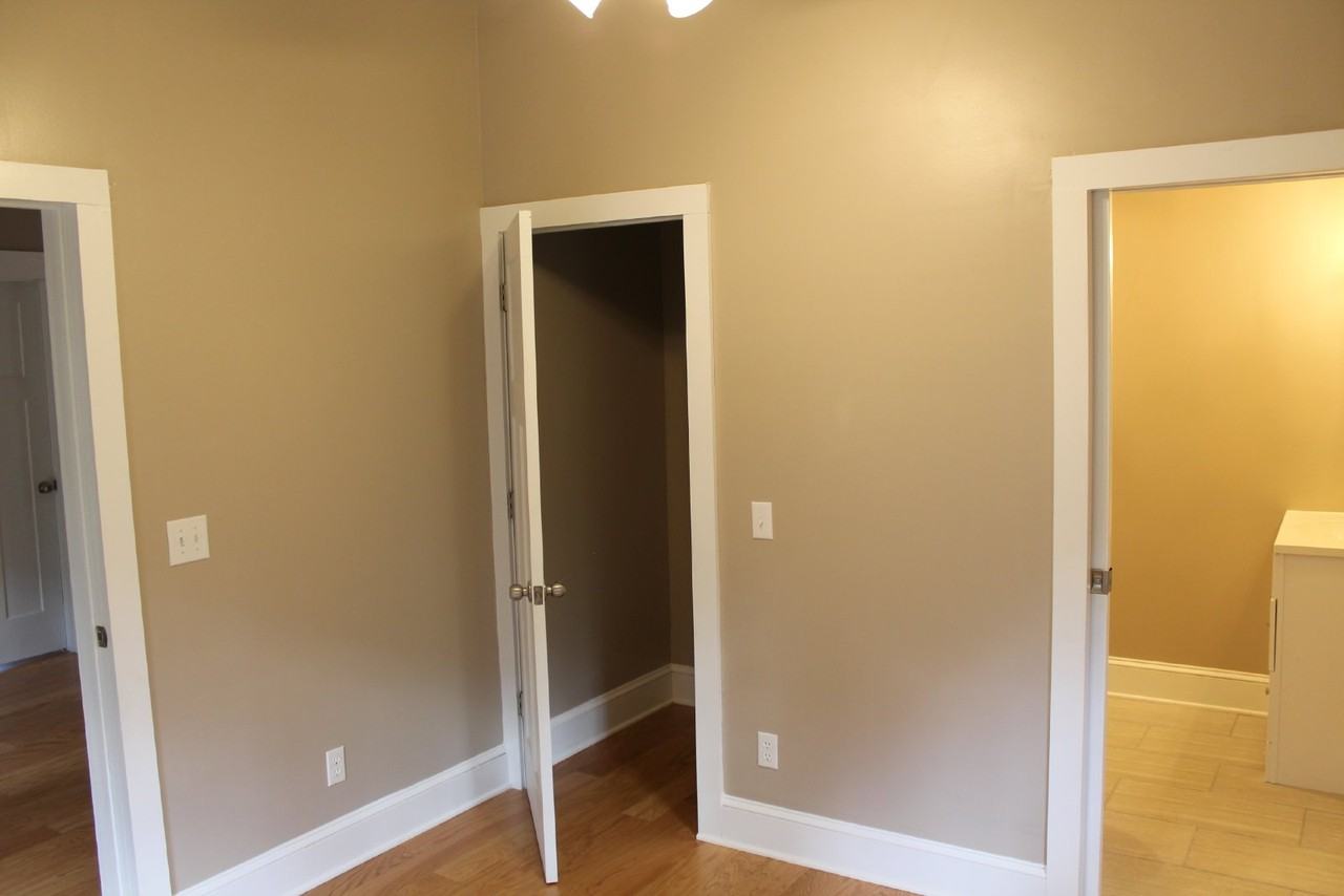 205 Rumbough Pl - Photo 7 of 14
