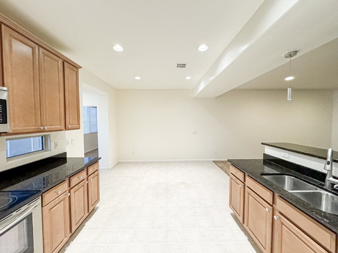 27283 N 75th Dr - Photo 4 of 26