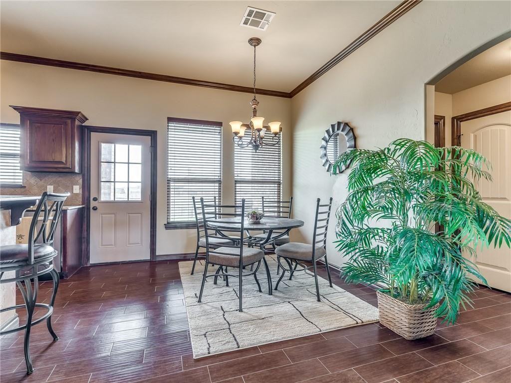 3020 Canton Trl - Photo 2 of 19