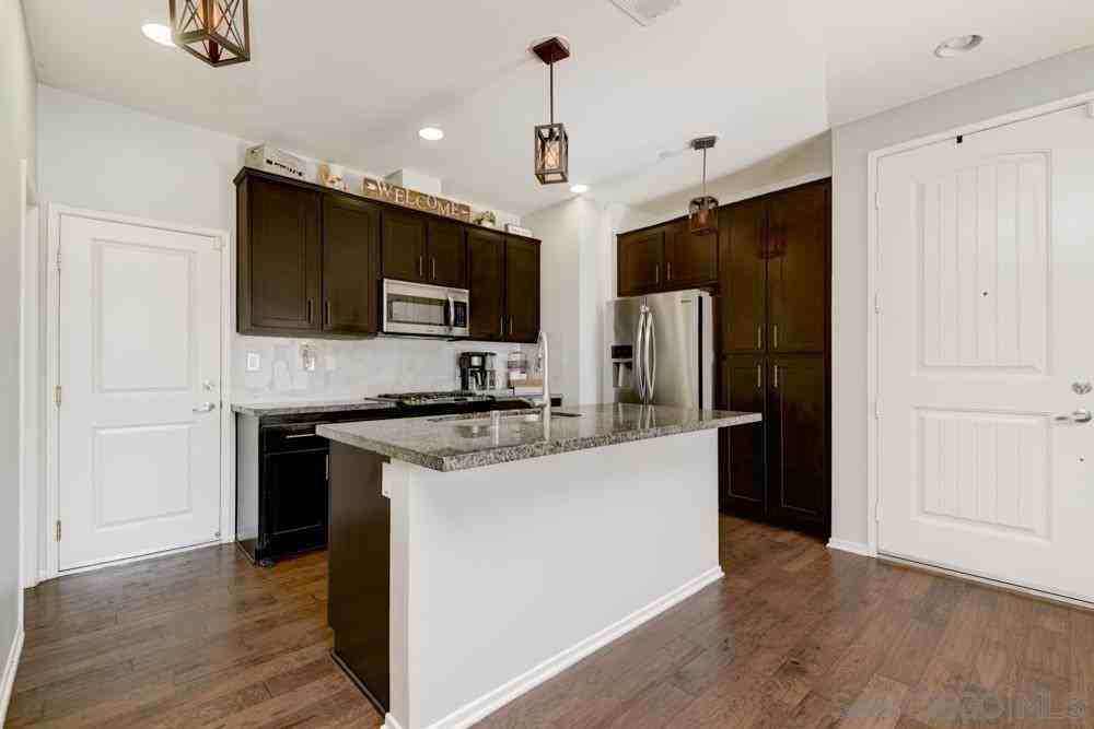 1731 San Eugenio - Photo 3 of 26