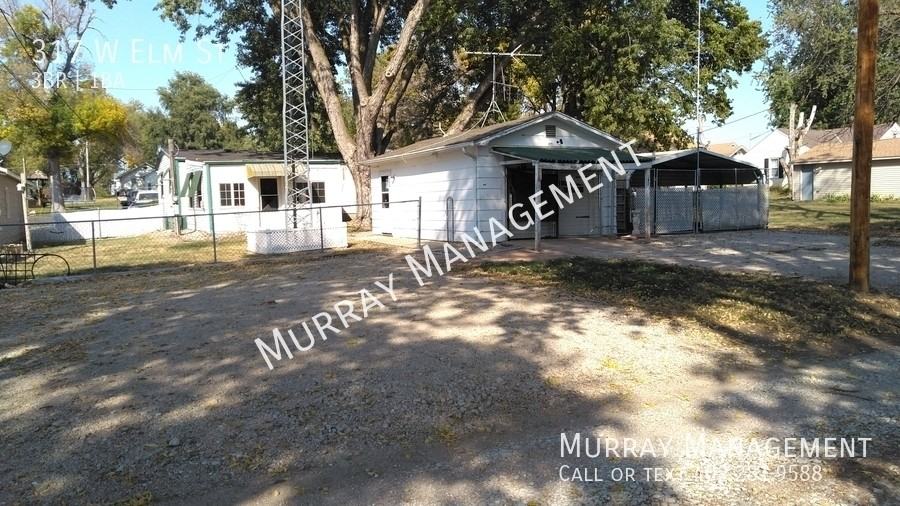 317 W Elm St - Photo 3 of 21