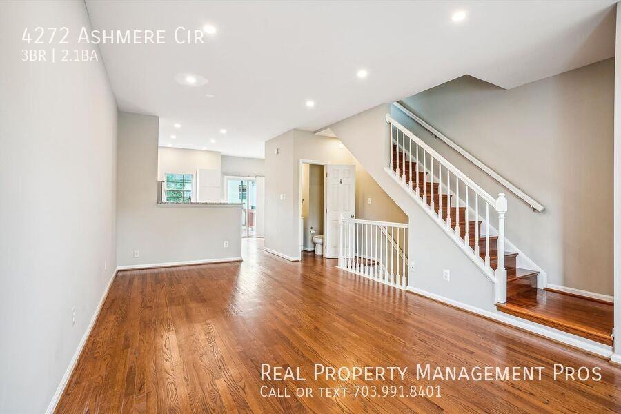 4272 Ashmere Cir - Photo 4 of 40