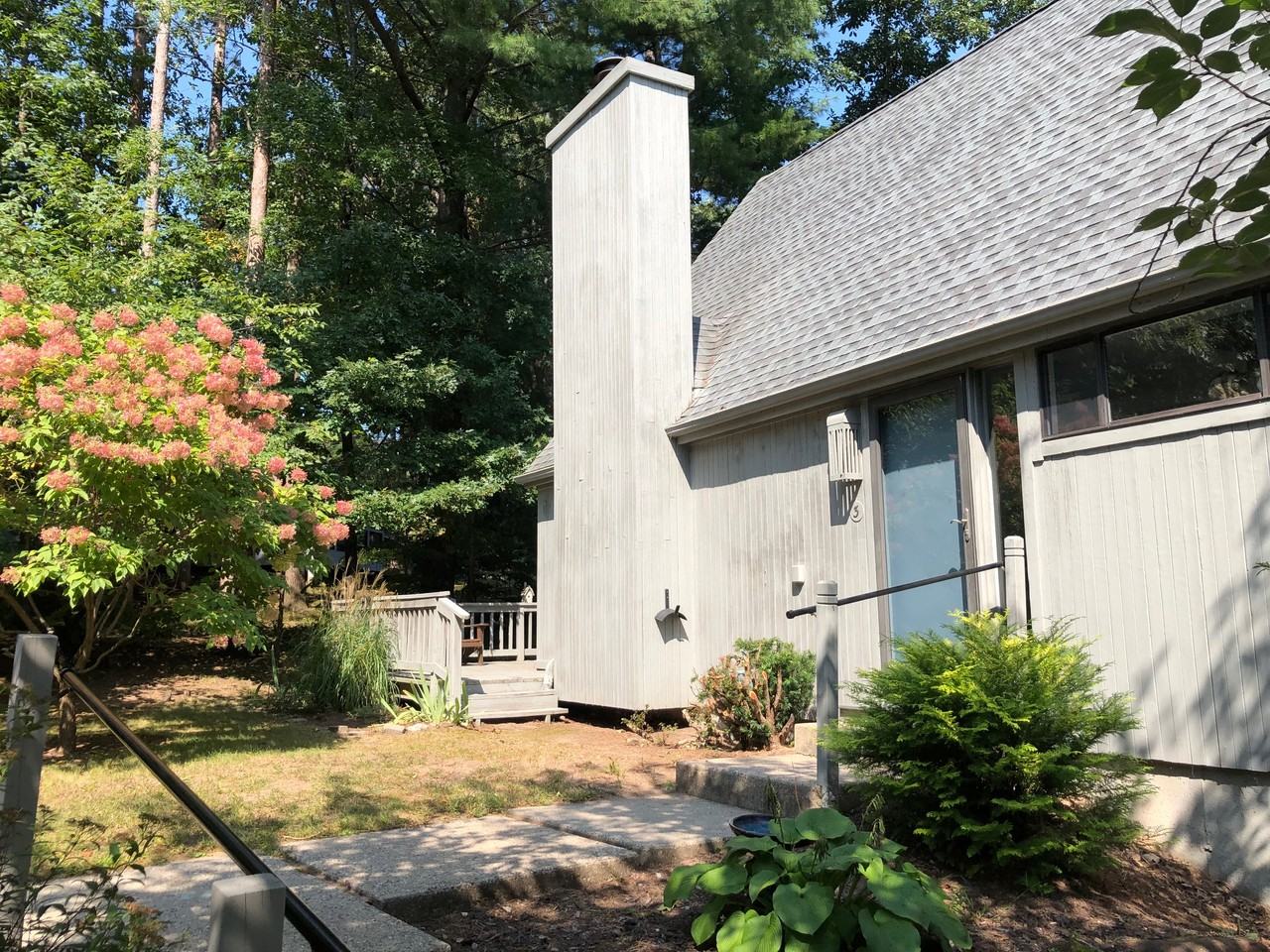 3 Laurel Ln #NA - Photo 2 of 36