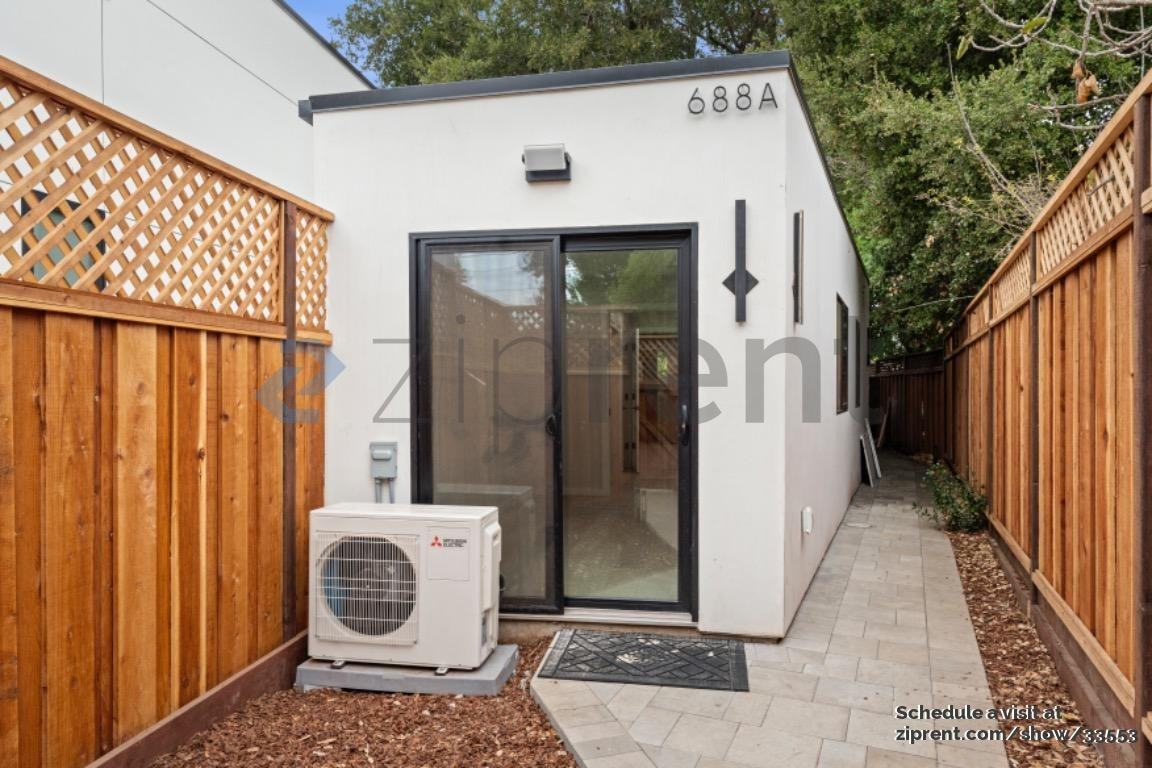 688 Camellia Way #A - Photo 2 of 22