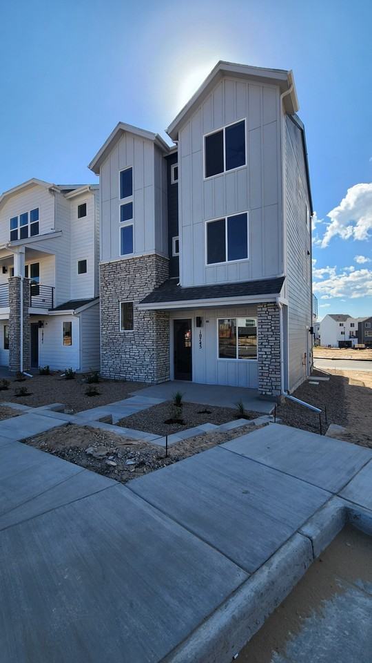 10745 Lewanee Pt #NA - Photo 2 of 24