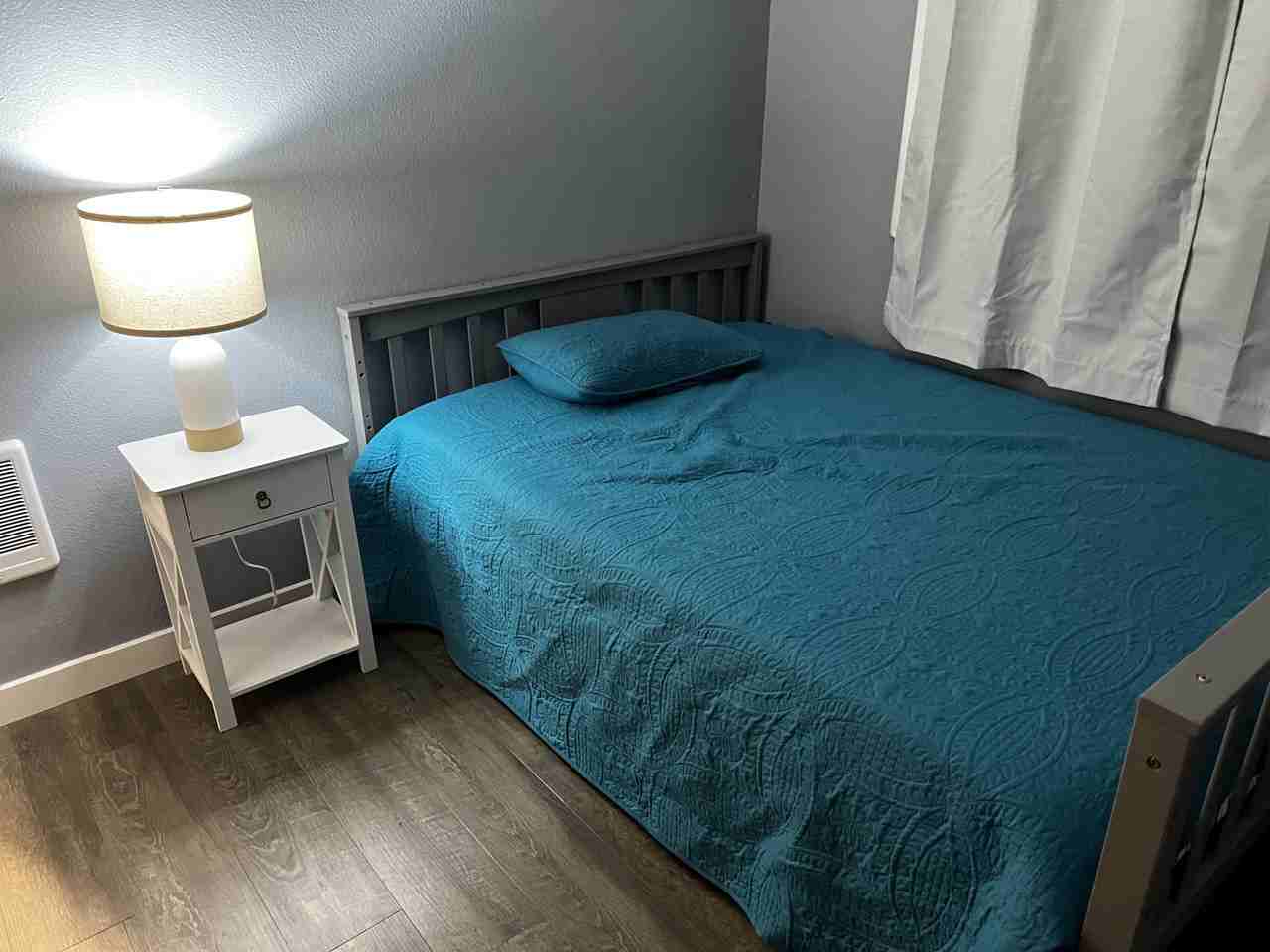 406 Hirst St #B - Photo 3 of 10