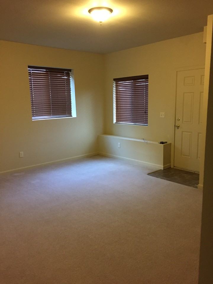 3245 Cabernet Dr #3245 - Photo 2 of 8