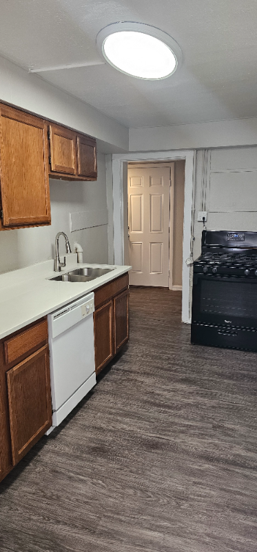 1301 N High St #1 - Photo 3 of 17