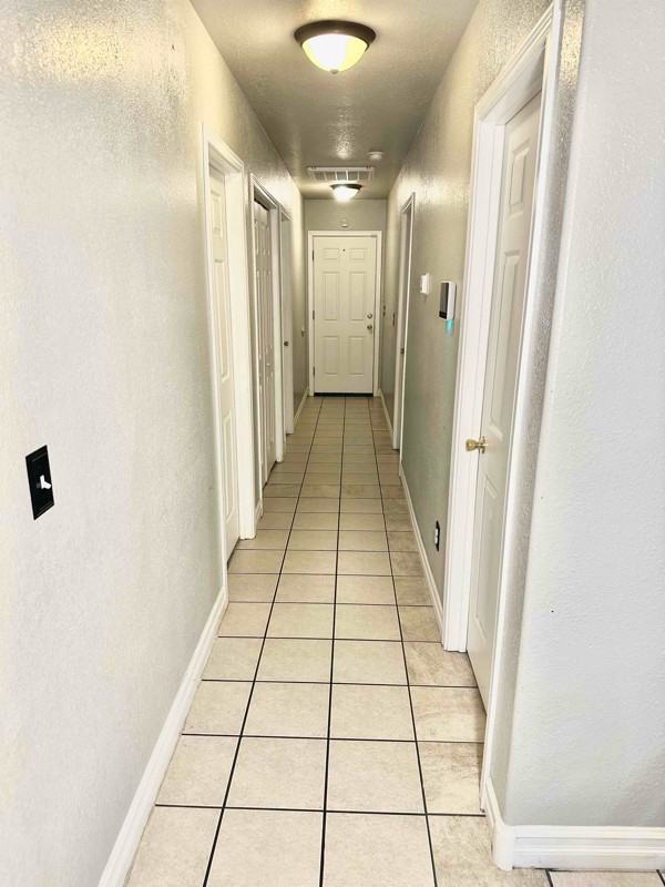 316 N Alder St - Photo 7 of 9