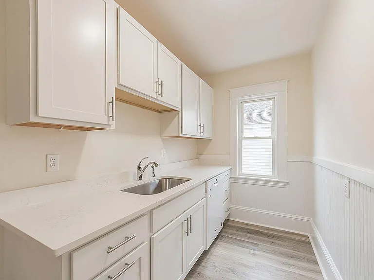 680 Harvard St #2 - Photo 3 of 13