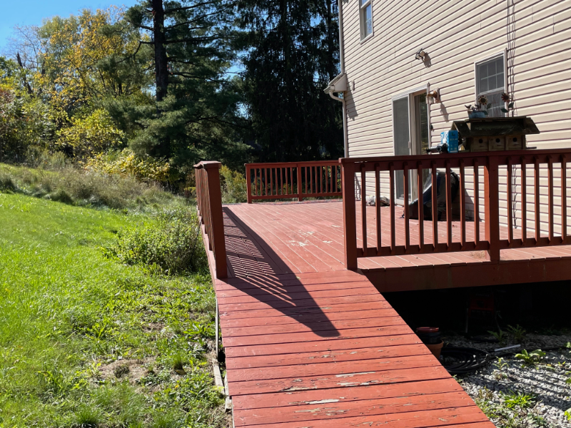 337 Center Ave - Photo 3 of 15