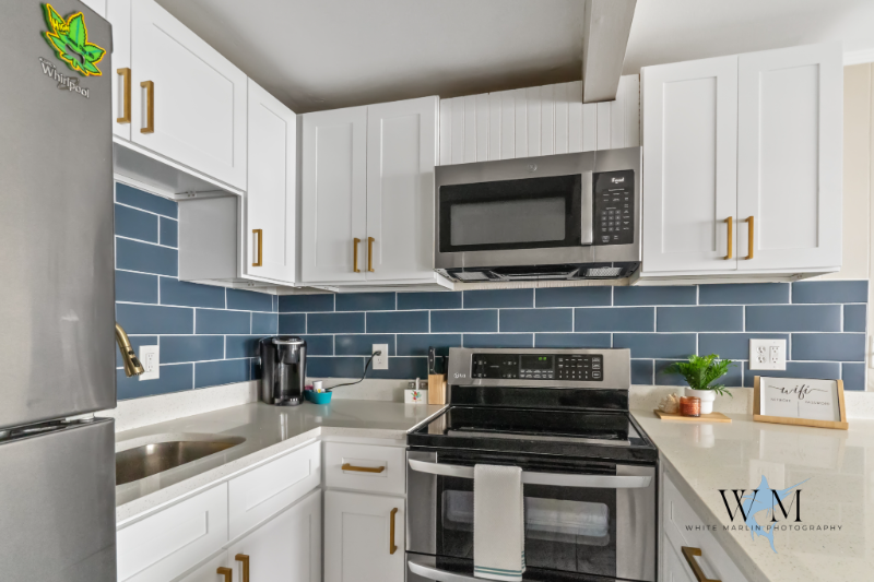 1208 Edgewater Ave #14 - Photo 5 of 17