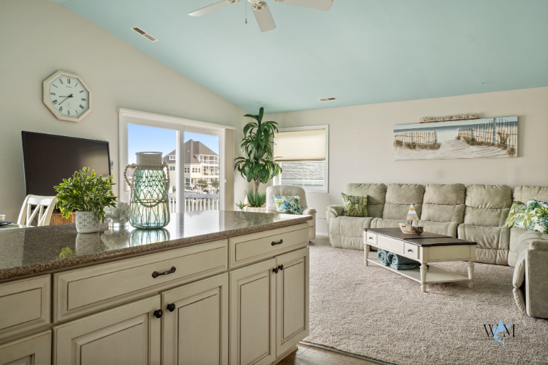 1515 Shad Row - Photo 4 of 20