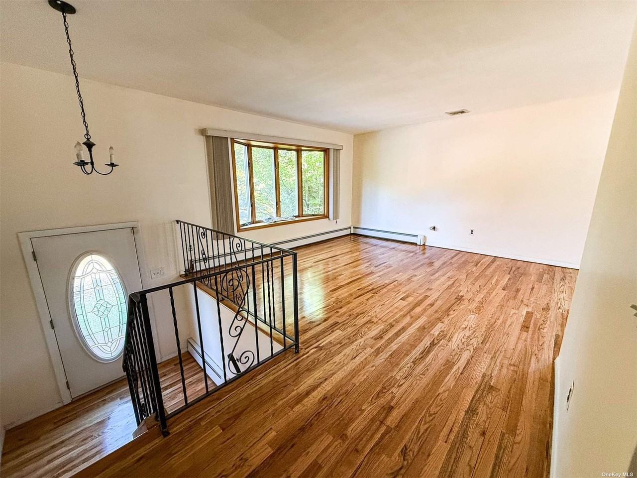 77 Magnolia Dr - Photo 3 of 18