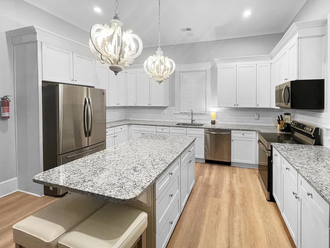 White Oak Ave Sw - Photo 3 of 10