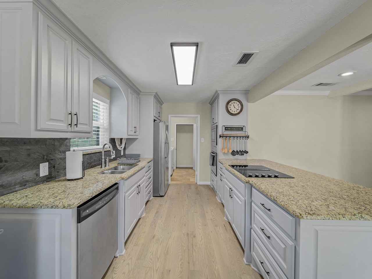 Oak Valley Dr - Photo 3 of 12