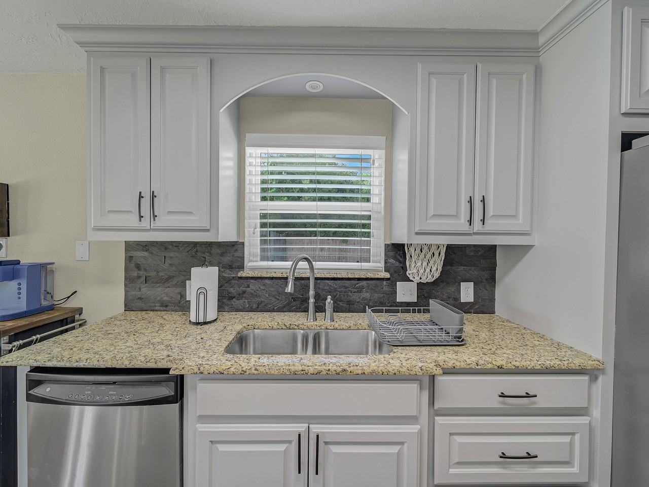 Oak Valley Dr - Photo 7 of 12