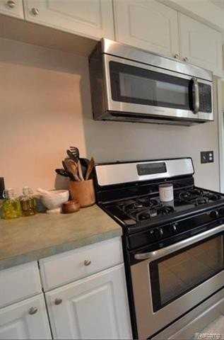 1930 Clifton Ave - Photo 4 of 21