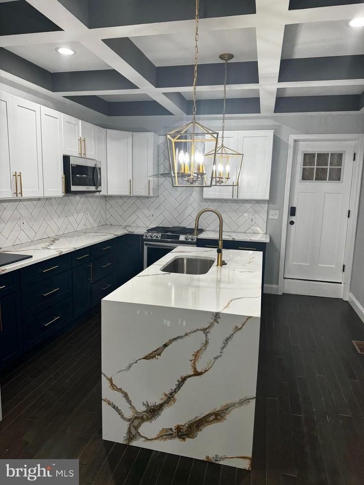 213 S Clinton St, Baltimore, MD 21224 4 Bedroom House for 3,200/month