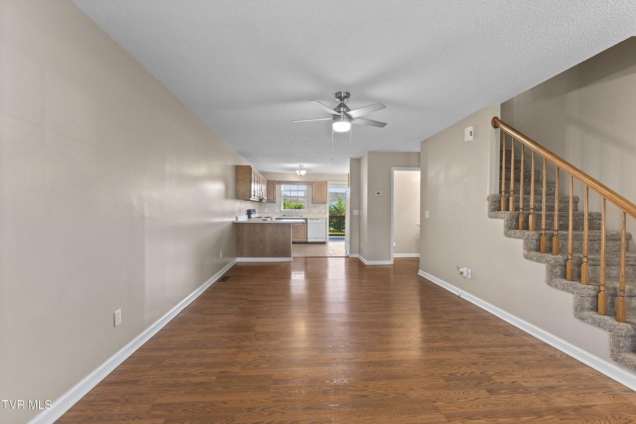 56 Tulip Grove Cir 1, Bristol, TN 37620 2 Bedroom House for 1,500