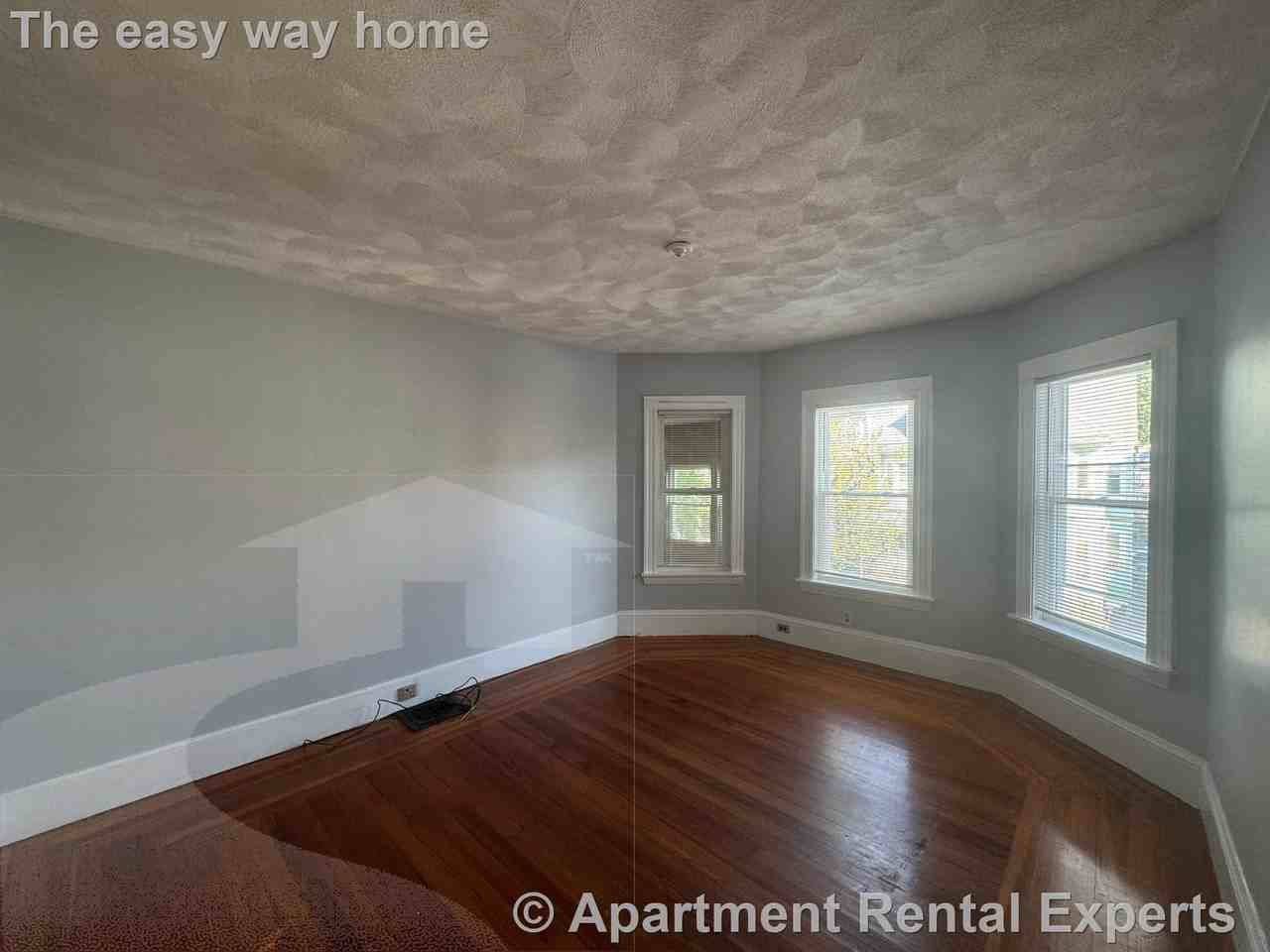 15 Bay State Ave #2 - Photo 3 of 24