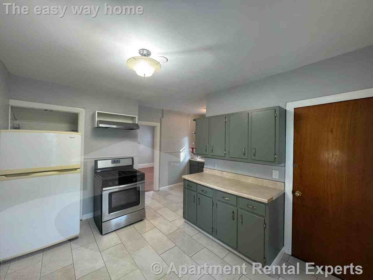 15 Bay State Ave #2 - Photo 7 of 24
