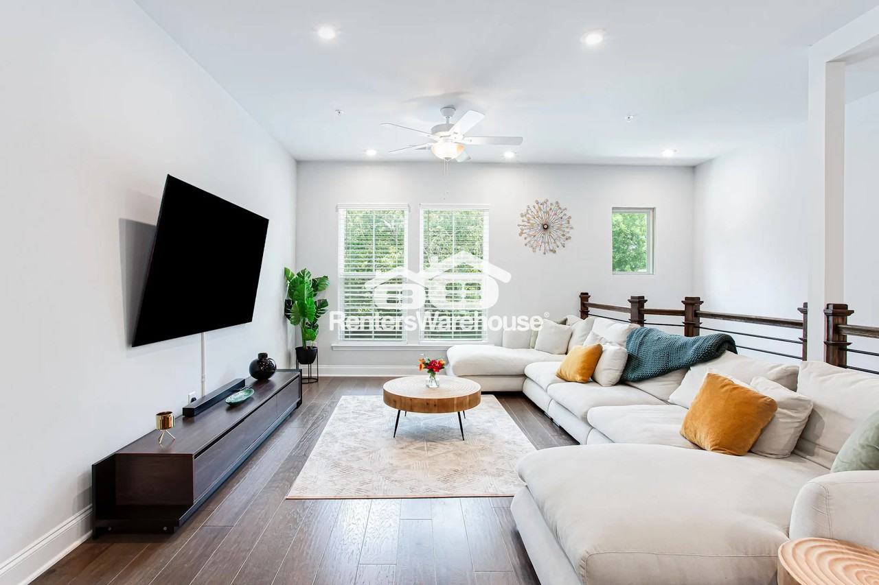 2545 Astaire Ct Nw - Photo 2 of 50