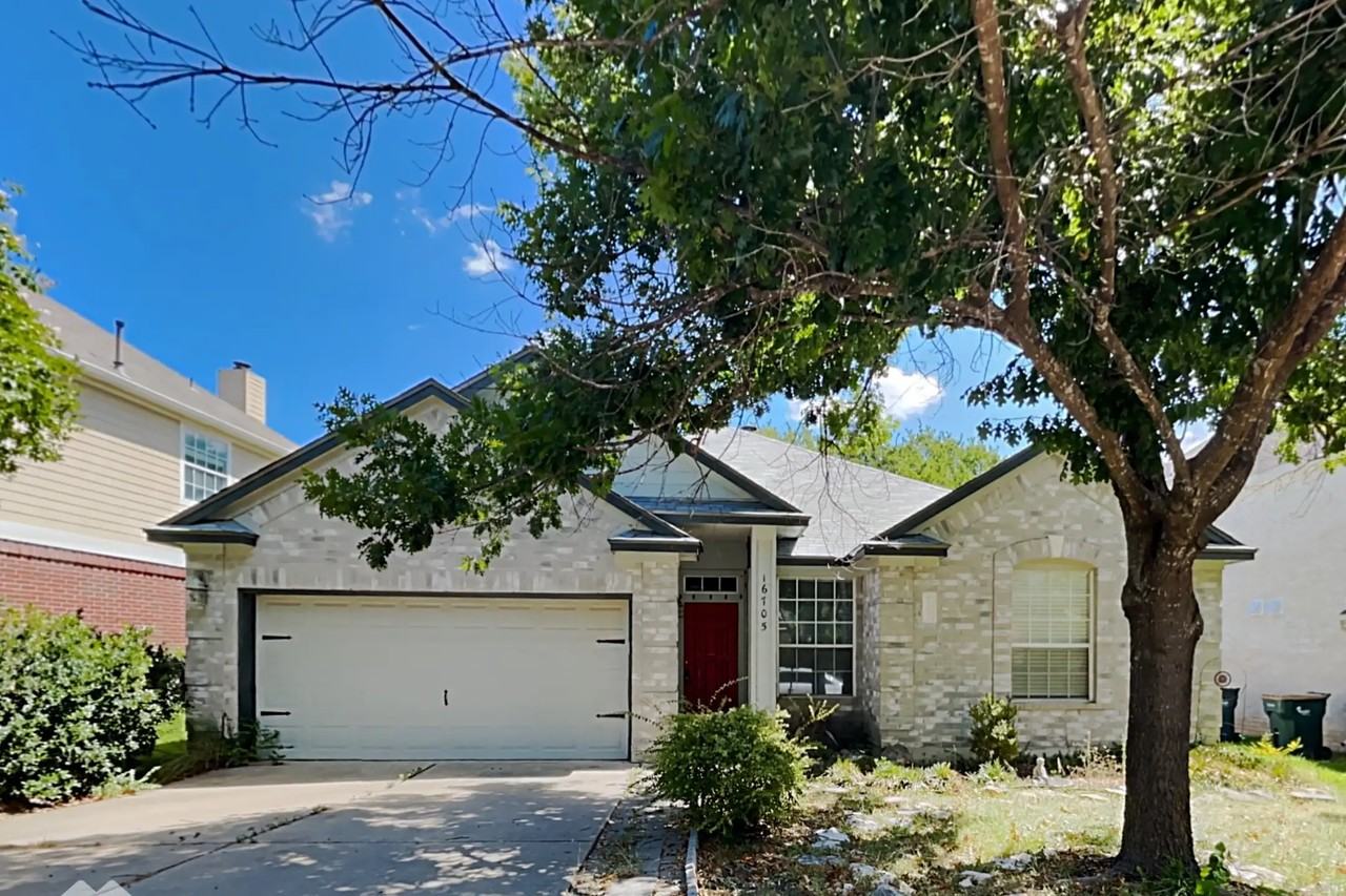 16705 Tomcat Dr - Photo 3 of 32