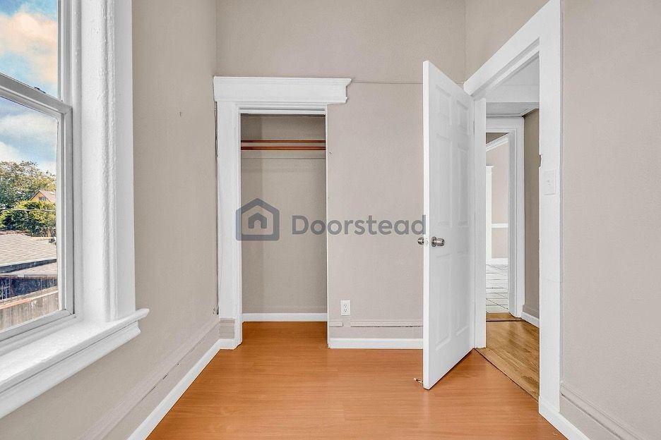 420 5th St - Photo 2 of 6