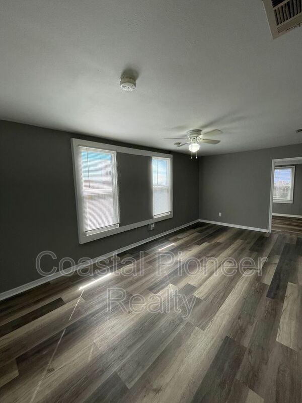 602 S Prospect Ave - Photo 6 of 15