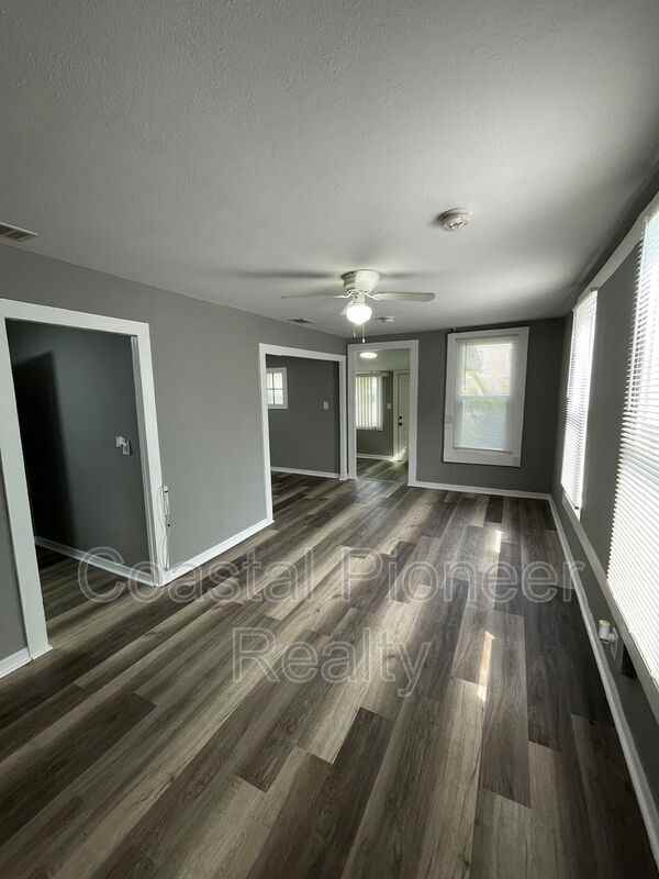 602 S Prospect Ave - Photo 7 of 15
